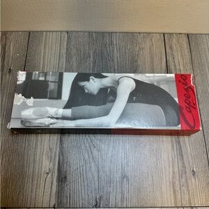 New In Box CAPEZIO Pro Canvas Black Size 8.5 W Women’s 2039 Ballet Dance Shoes